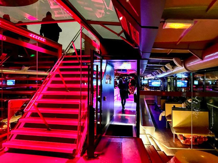 Paris: Illuminated Evening River Cruise & Waffle Tasting - Palais de Chaillot and the Eiffel Tower Finale