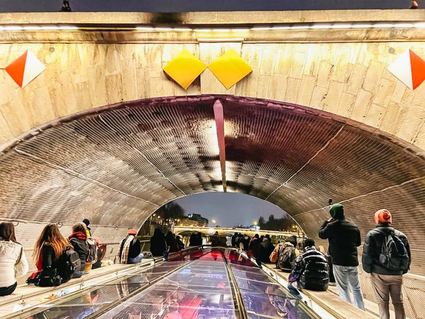 Paris: Illuminated Evening River Cruise & Waffle Tasting - The Waffle Tasting at Trocadéro: What to Expect and How to Make It Easy