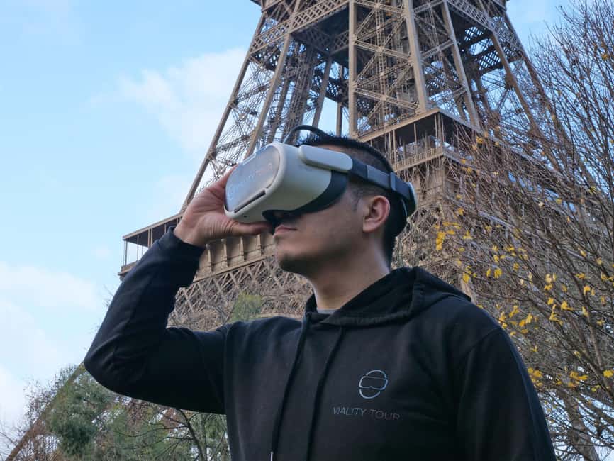 Paris : Immersive Eiffel Tower tour with virtual reality - Back to 1887, watching the Eiffel Tower take shape