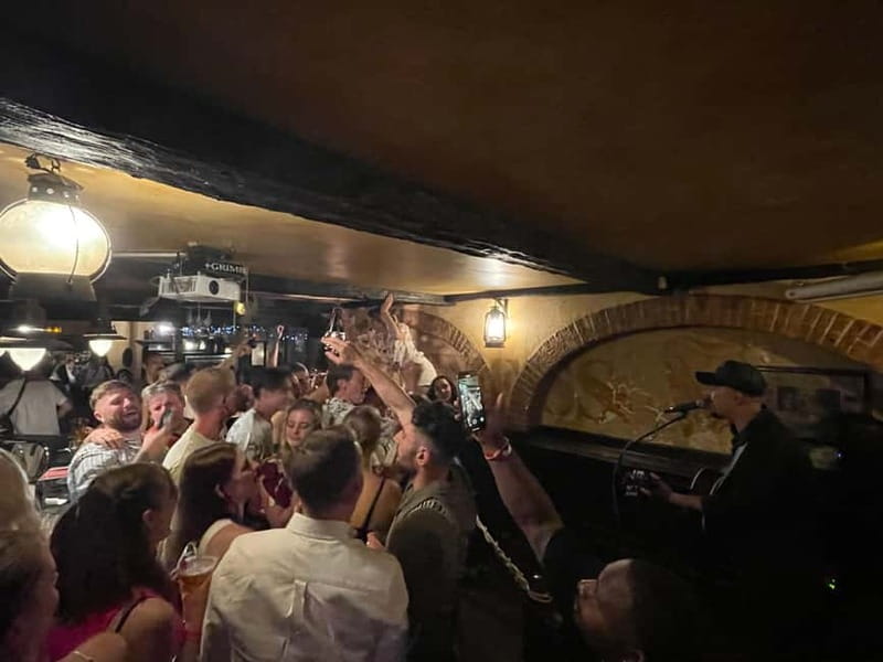 Paris International Pub Crawl with Free Shots & Fun Games - Practical Tips to Make the Night Feel Fun, Not Rushed