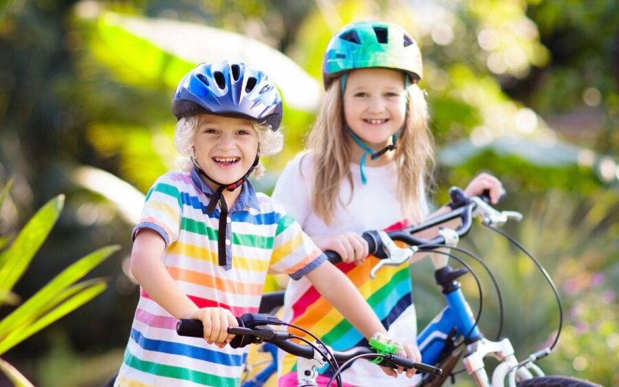 Paris: Kids Bike Tour - Starting point at SAGS Parking Meyerbeer Opéra, level -1