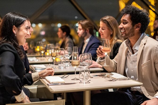 Paris Late Dinner at Eiffel Tower's Madame Brasserie Restaurant - Service, Seating Expectations, and the Reality of a High-Demand Venue