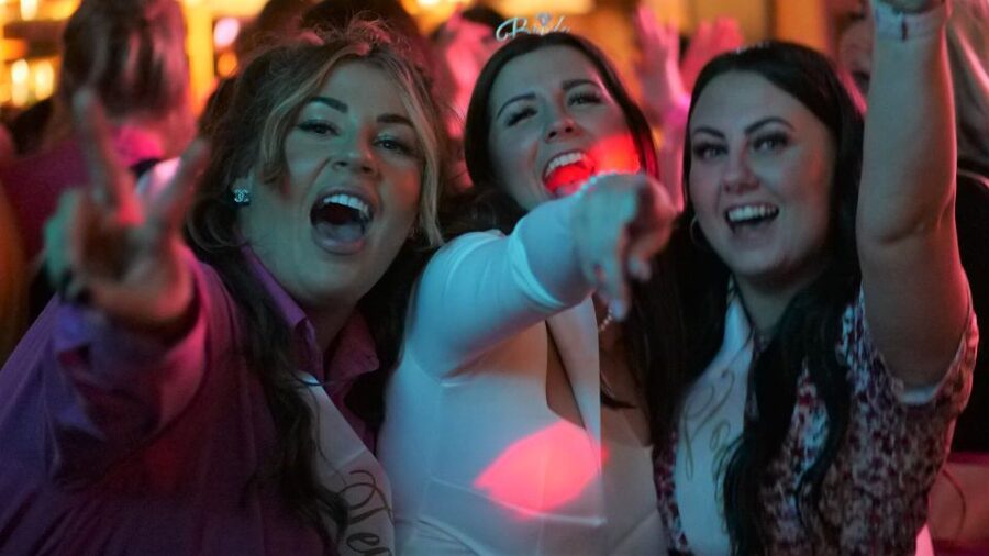 Paris: Latin Quarter Guided Pub Crawl to Bars and Clubs - Who This Tour Fits Best (And Who Should Skip It)