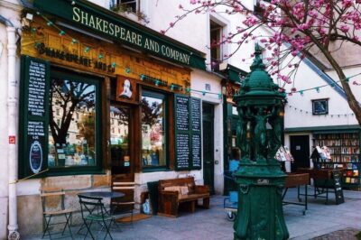 Latin Quarter Guided Walking Tour – 12 guests 2,5h