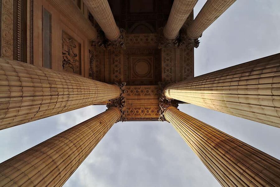 Paris: Latin Quarter Walking Tour with Local Guide - Place Louis Lépine to the Latin Quarter, a route that moves