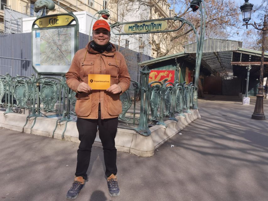 Paris: Latin Quarter Walking Tour with Local Guide - Rue de la Huchette and Notre Dame: movie Paris, real atmosphere