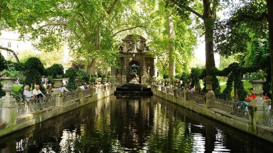 Paris: Latin Quarter Walking Tour with Local Guide - Who should book this Latin Quarter tour?