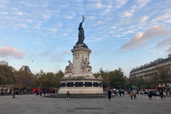 Paris Le Marais District Guided Walking Tour with Tastings - What makes this tour a good value