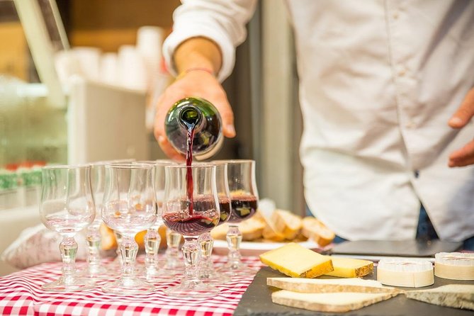 Paris Le Marais District Original Food and Wine Tasting Tour - Why Le Marais Works So Well for a Food and Wine Walk