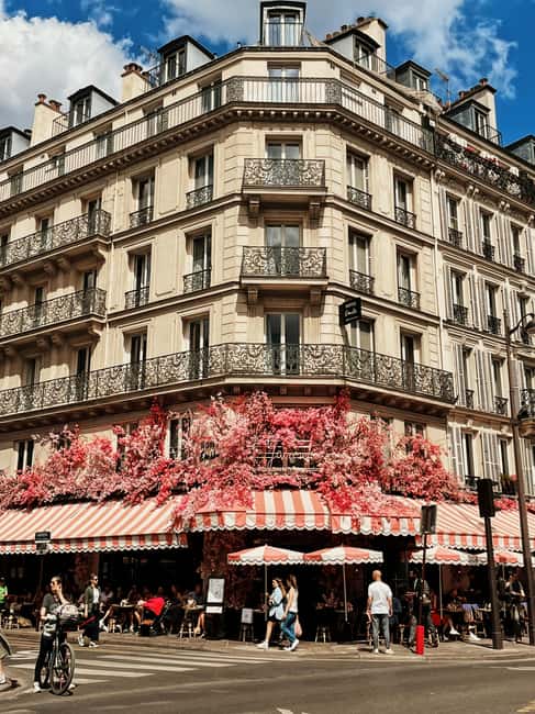 Paris Le Marais Food Tour: Full Traditional French Feast - Rue de Rivoli and Jardin de l’Hôtel de Sully, when the walking has a point