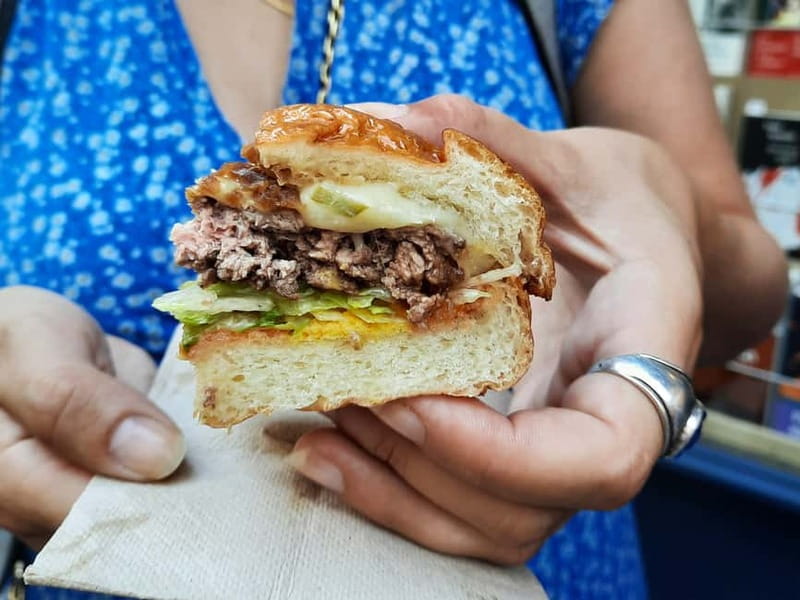 Paris: Le Marais Guided Food Tour with Tastings - Small group value: why max 10 beats big-bus energy