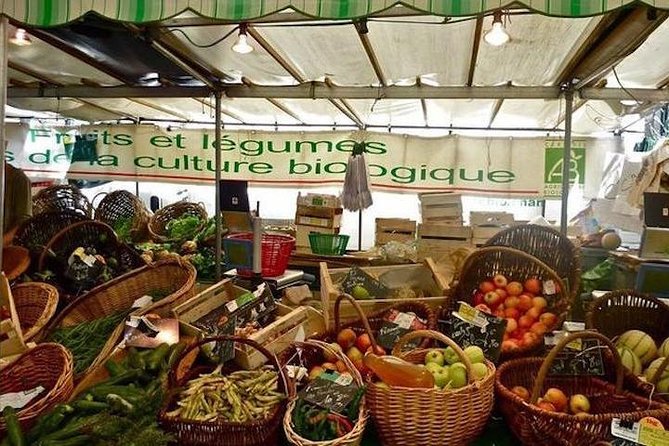 Paris Local Market & Bastille District Food Tasting Tour - Guides who actually guide: what makes the best moments happen