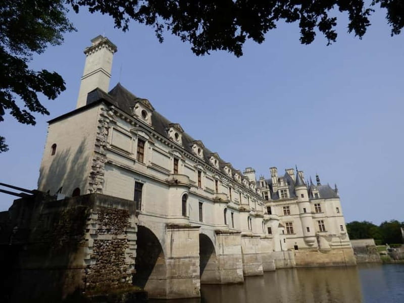 Paris: Loire Valley Castles Tour with Chambord & Chenonceau - Cheverny: classic French interiors and a Tintin-style fun fact