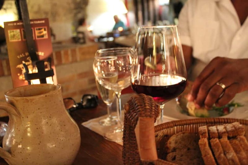 Paris: Loire Valley Castles Tour with Wine Tasting - Why This Loire Day Trip Feels Like Two Trips in One