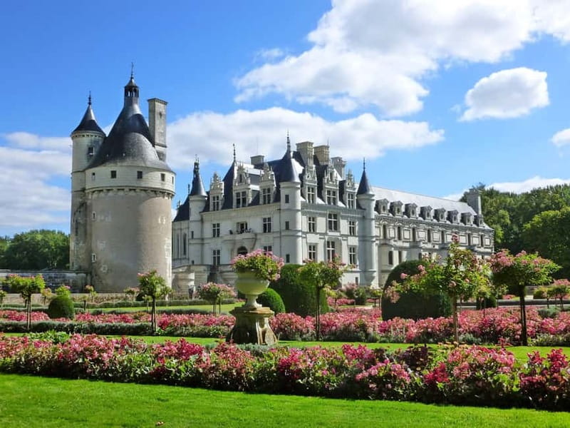 Paris: Loire Valley Castles Tour with Wine Tasting - Price and Value: What $329 Buys in a One-Day Loire Circuit