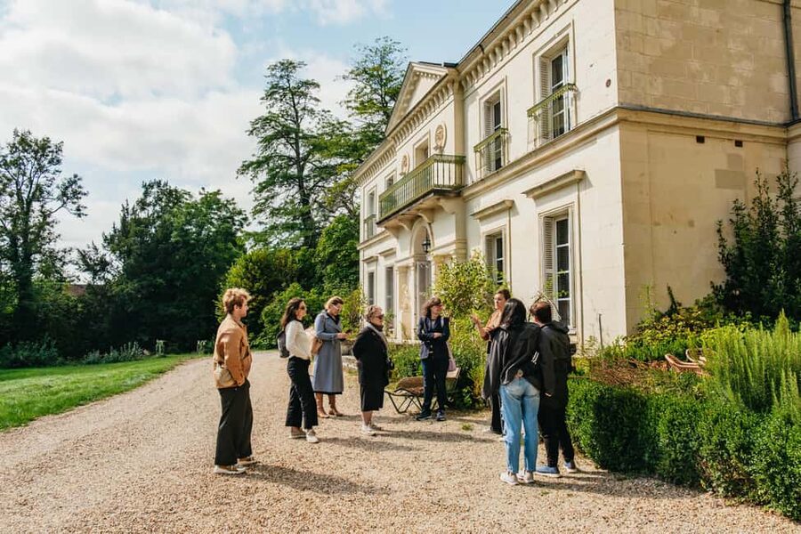 Paris: Loire Valley Chambord Castle, Wine Tasting & Lunch - Loire Valley Day Trip From Paris That Balances Big Sights and Real Sips