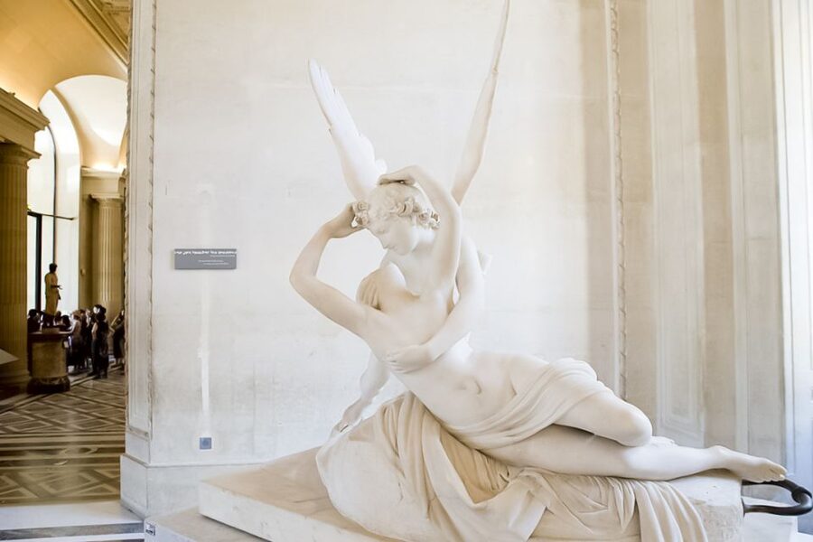 Paris Louvre: 2-Hour Private Tour for Groups or Families - Should You Book This Private Louvre Tour?