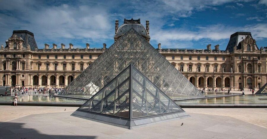 Paris: Louvre Masterpieces Private Tour with Reserved Entry - How the History Thread Stays Clear, Not Random