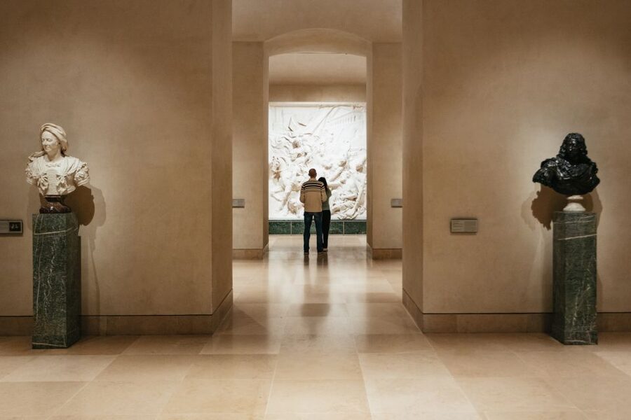 Paris: Louvre Museum Entry Ticket With Host and River Cruise - Should you book this Louvre plus Seine package?