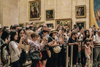 Louvre Museum Hosted Entry & Masterpieces Audio Guide