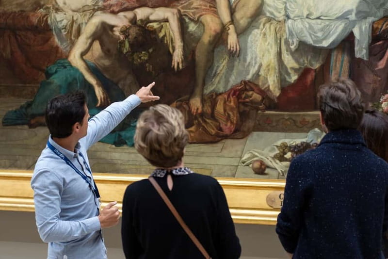 Paris: Louvre Museum Masterpieces Private Small Group Tour - Entering The Louvre Pyramid Without Getting Lost