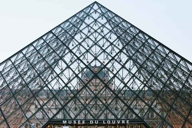 Paris: Louvre Museum Masterpieces Private Small Group Tour - Price and Value: What You’re Actually Paying For