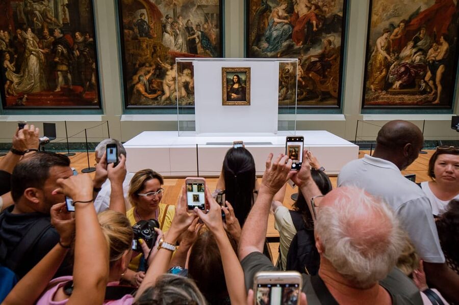 Paris: Louvre Museum Ticket and Mona Lisa Access with Host - Price and value, is $81 a good deal?