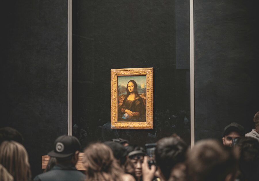 Paris: Louvre Museum Ticket & Exclusive Immersive AudioGuide - Your Day’s Must-See Anchor Pieces: Mona Lisa, Venus de Milo, Liberty Leading the People