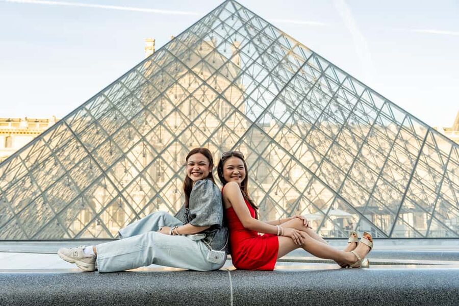 Paris: Louvre Photo Shoot - Key things that make this Louvre photo shoot work