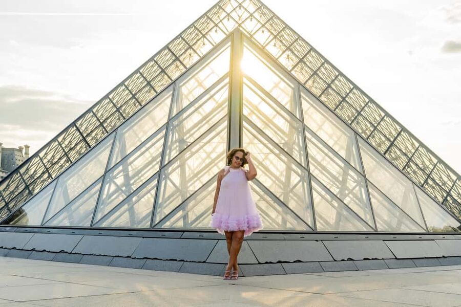 Paris: Louvre Photo Shoot - The deliverable: edited photos in a secure online gallery