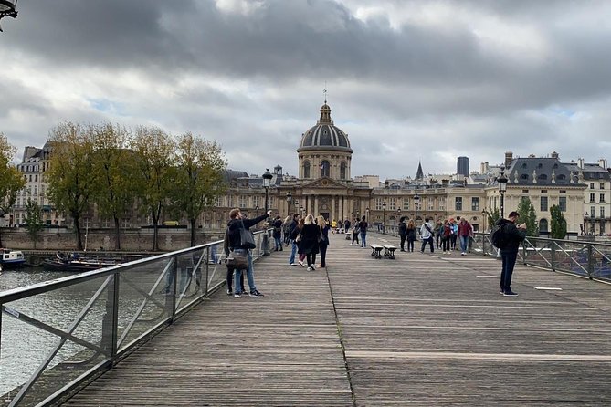 Paris & Louvre Semi Private or Private Tour with Île de la Cité - Price and value: what you pay, and what you are really buying
