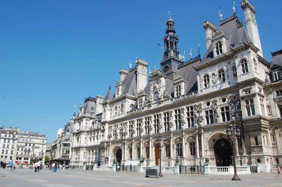 Paris Marais Quarter 2-Hour Private Walking Tour - Les Halles and the market energy that shaped Paris