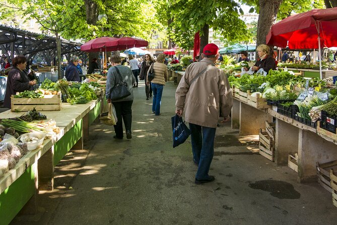 Paris Marché d’Aligre Walking Tour with Chocolate and Cheese Tasting - Lunch Included: Saucisson, Bread, and Pastry to Share