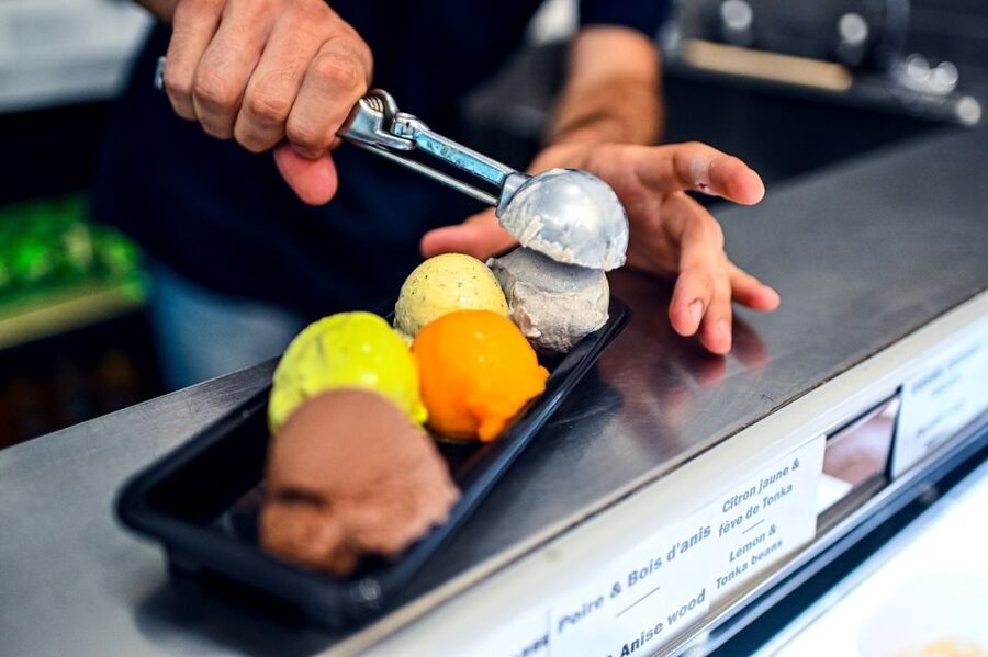 Paris: Montmartre Chocolate & Pastries Tour with 8+ Tastings - Key Tour Takeaways