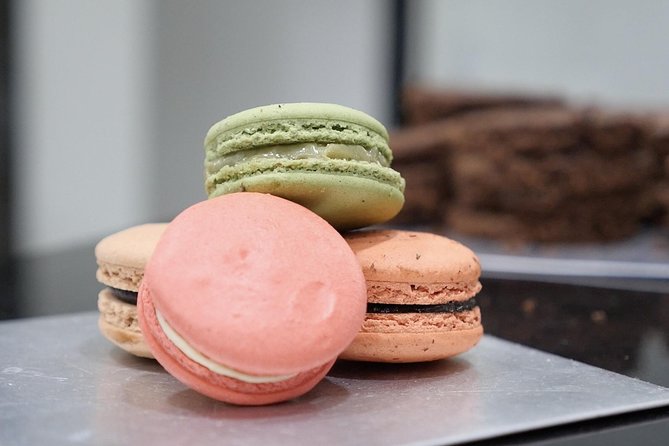 Paris Montmartre Food Tour - A Full French Meal by Do Eat Better - Rue Lepic patisserie: the sweet start that sets the pace