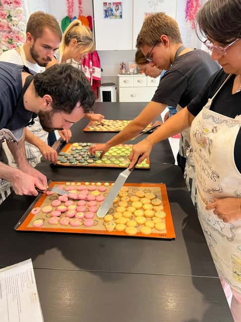 Paris: Montmartre Macaron Baking Workshop - Arriving at MacaRong on Rue Legendre, and what the 2 hours really feel like