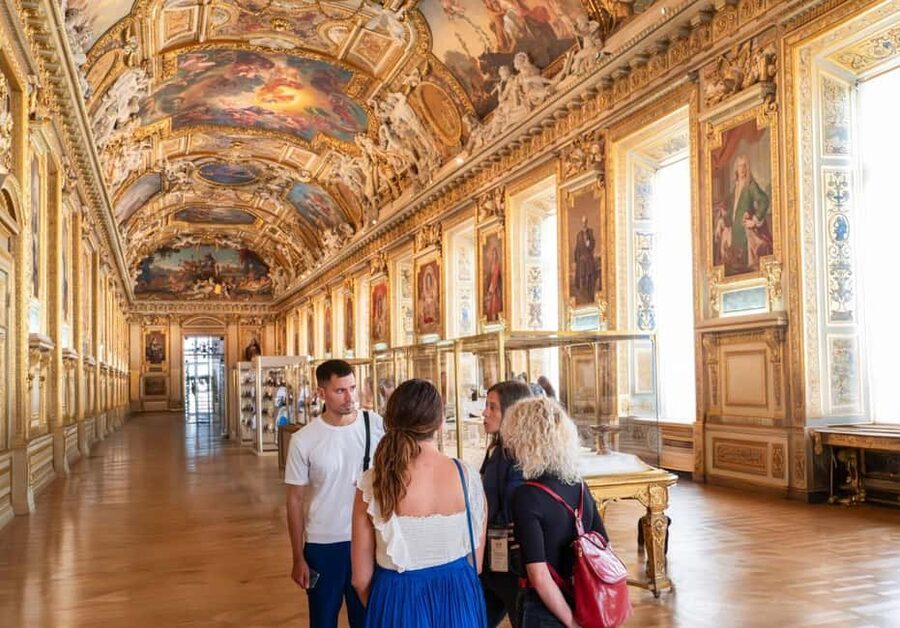 Paris: Montmartre, Notre-Dame, & Louvre Tour with Cruise - Should you book this Montmartre, Louvre, and Seine tour?