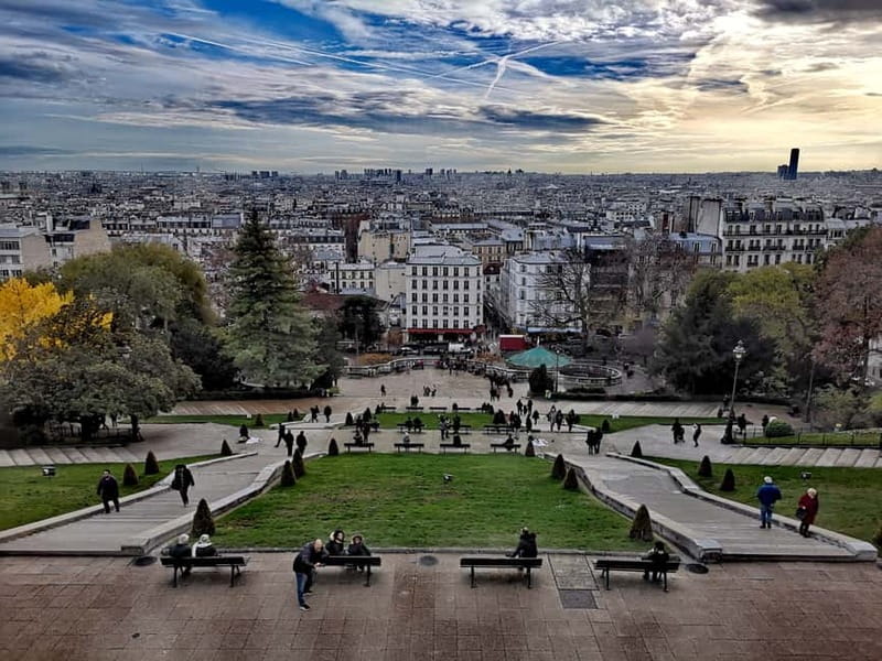 Paris: Montmartre Private Tour for Families - Tips to get the best experience out of the 2-hour walk