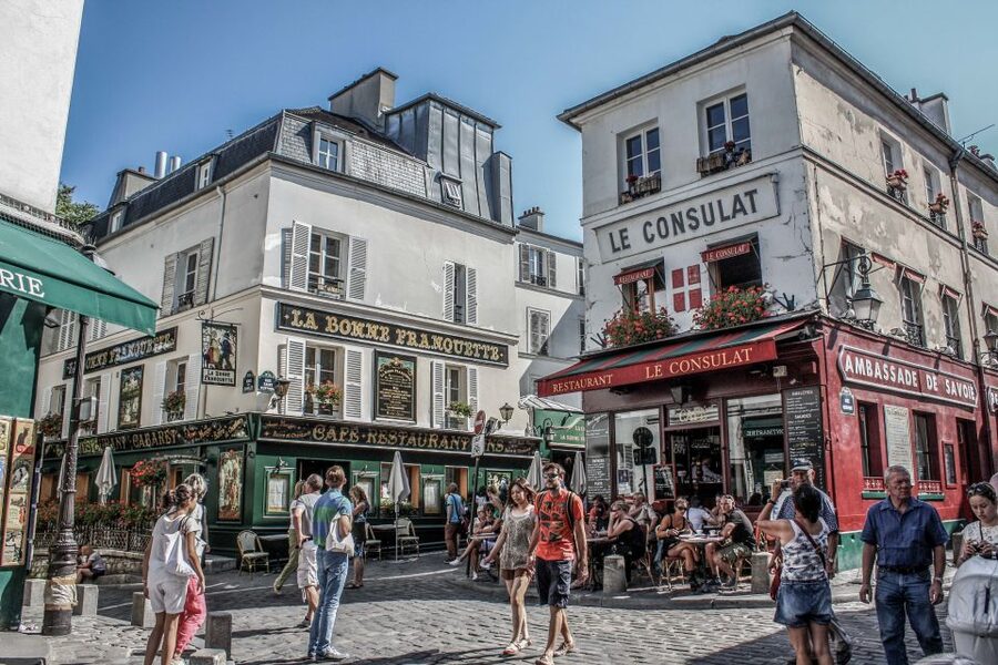 Paris: Montmartre & Sacre Coeur Guided Tour 12 guests 2,5h - Is the $61 price a good value for a 2.5-hour tour?