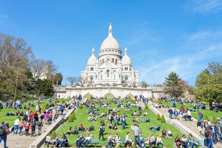 Paris: Montmartre Small Group Guided Walking Tour - Cost and value of a 150-minute Montmartre small-group tour