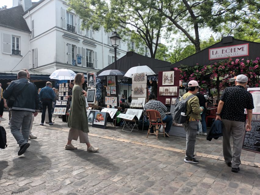 Paris: Montmartre Small Group Guided Walking Tour - Place du Tertre: artists, yes, but also the why