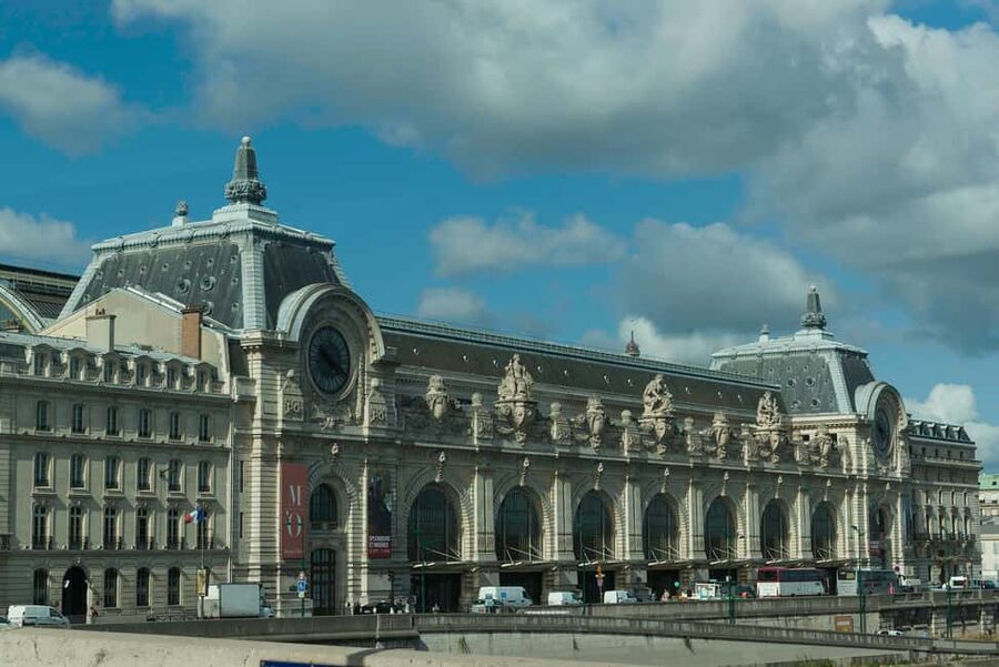 Paris: Musée d'Orsay Walking Tour With Reserved Access - The 30-Minute Outside Briefing, and What It Actually Prepares You For
