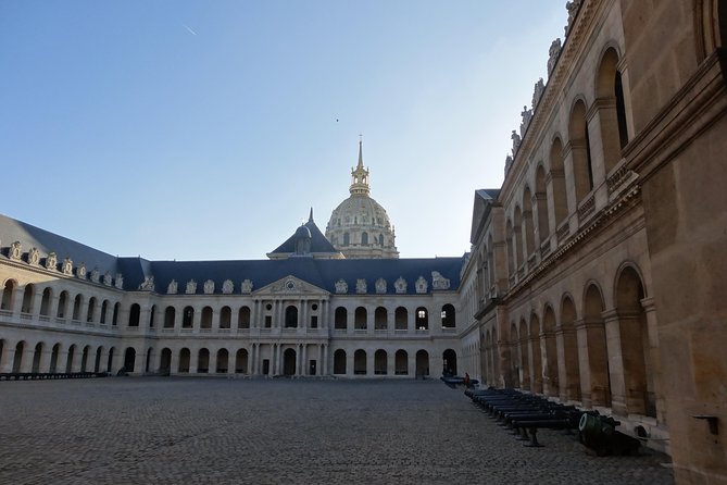 Paris: Napoleon’s Tomb and the Invalides Small-Group Guided Tour - Getting your bearings fast at the Musée de l’Armée (Stop 1)