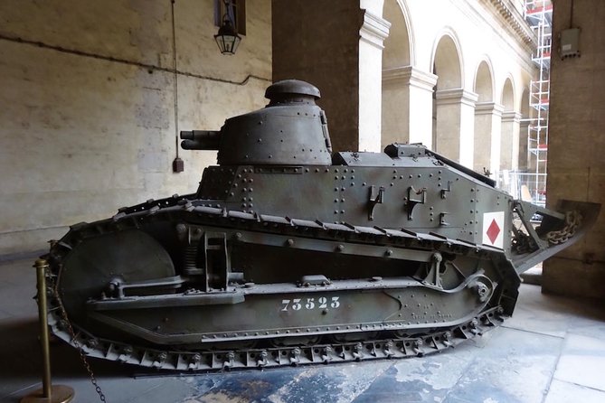Paris: Napoleon’s Tomb and the Invalides Small-Group Guided Tour - Meeting point at Café de l’Esplanade, and how to avoid the common chaos