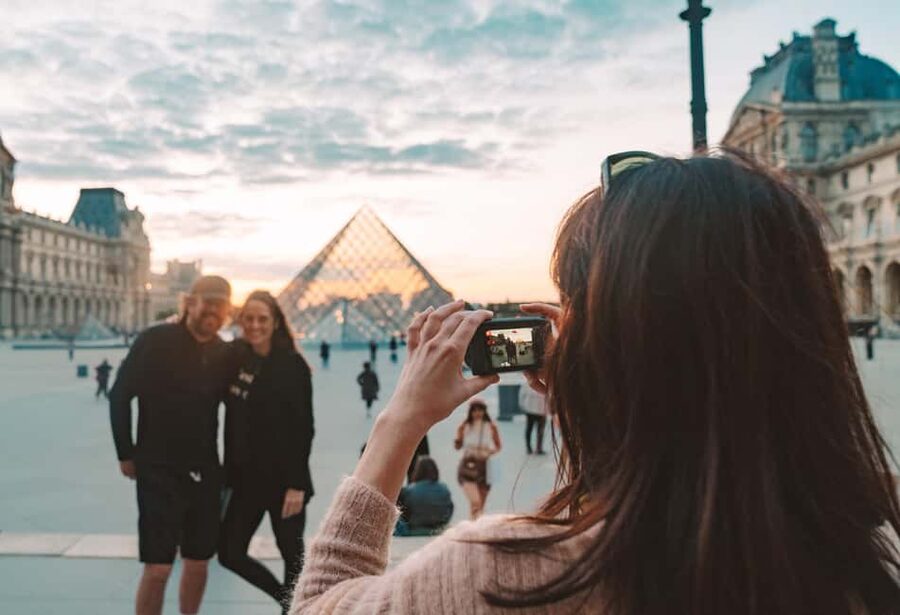 Paris: Night Small-Group Bike Tour & Boat Cruise - Pont Alexandre III to Musée dOrsay: bridges that change the whole view