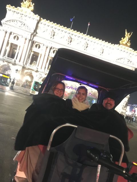 Paris: Nighttime Tuk-Tuk Tour - Louvre, Orsay Museum, and the Opera: See Them Without Museum Fatigue