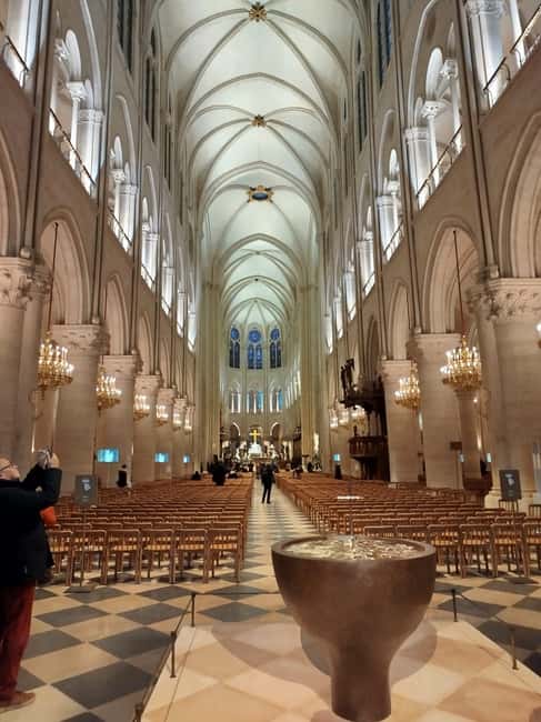 Paris: Notre Dame Cathedral Guided Tour of the Neighborhood - Key things to know before you go