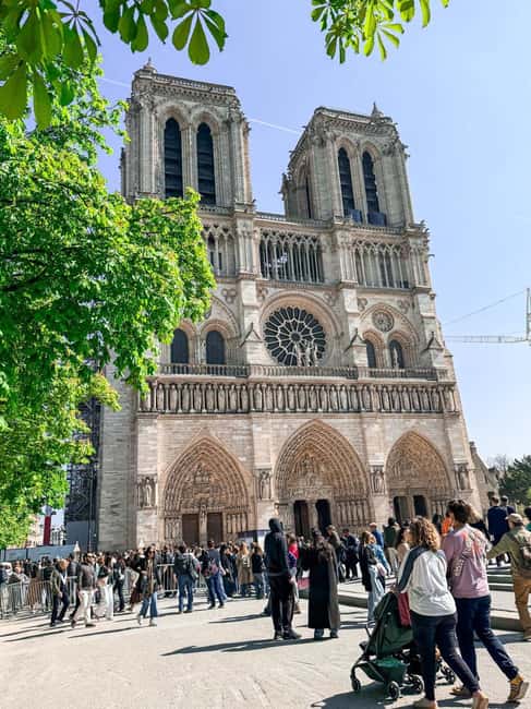 Paris: Notre Dame Cathedral Tour & Seine River Cruise - The Notre Dame Exterior Walk: What the Guide Actually Adds