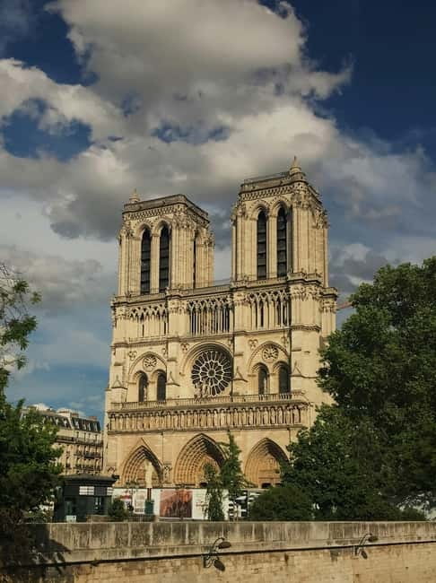 Paris: Notre Dame Interior Guided Tour with Entry Included - Why the Notre Dame interior tour is worth your time