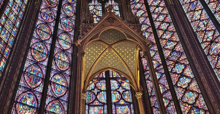 Paris: Notre Dame Outdoor Tour with Sainte-Chapelle / Crypt. - Archaeological Crypt of Île de la Cité, self-guided and very “stand still”